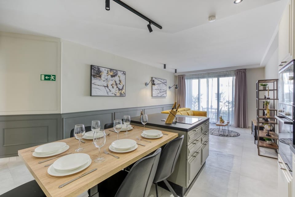 Kitchen or kitchenette, Dinner, kitchen