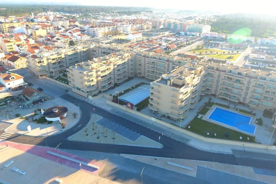 Pool and sea view accommodation 50 m sea Apartment in Aveiro District, Portugal