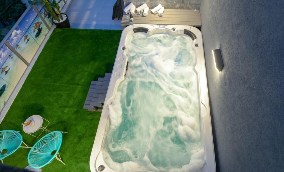 Hot Tub, Balcony/Terrace