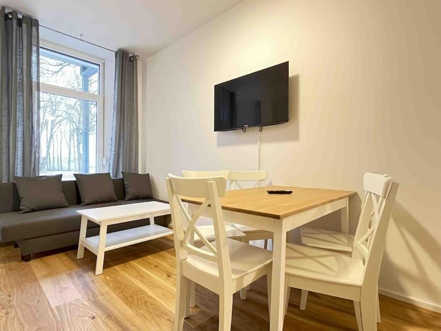 AM1013 - Moderne Monteur oder Ferienwohnung mit Terasse Apartment in Bavaria