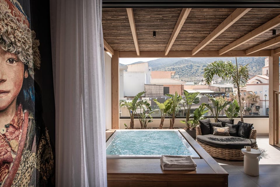 Patio, Day, Balcony/Terrace, Mountain view