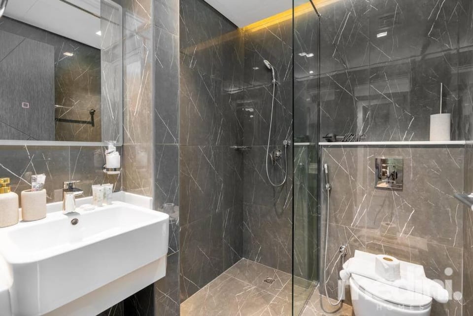 150Mbps WiFi · 2BR · Private Pool Apartment in Dubai