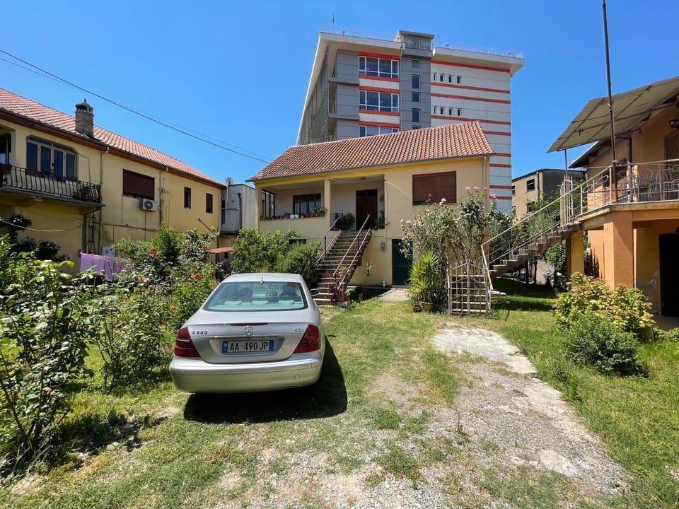 Hysa Guest House Apartment in Montenegro