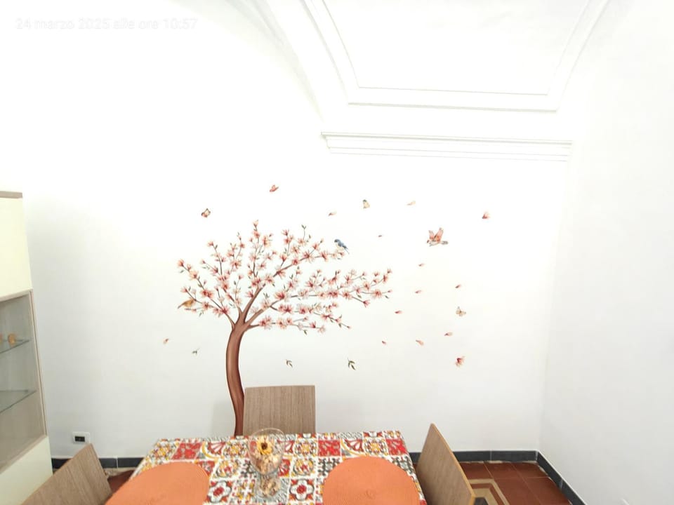 Living room, Photo of the whole room, Dining area