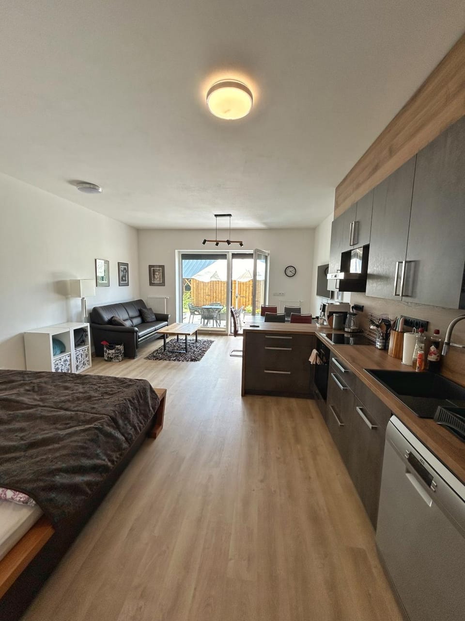 Kitchen or kitchenette, Seating area