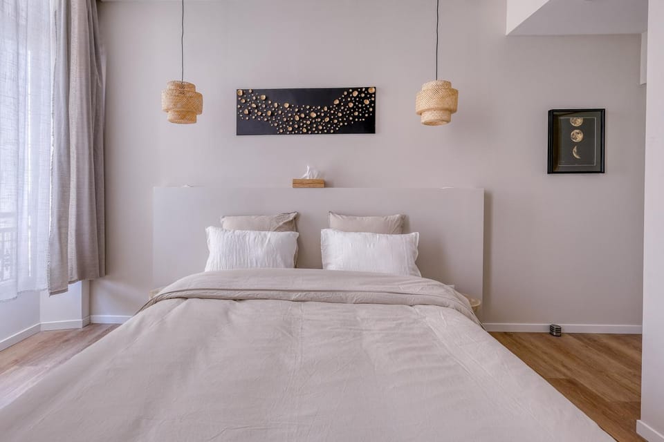 Bed, Photo of the whole room, Bedroom
