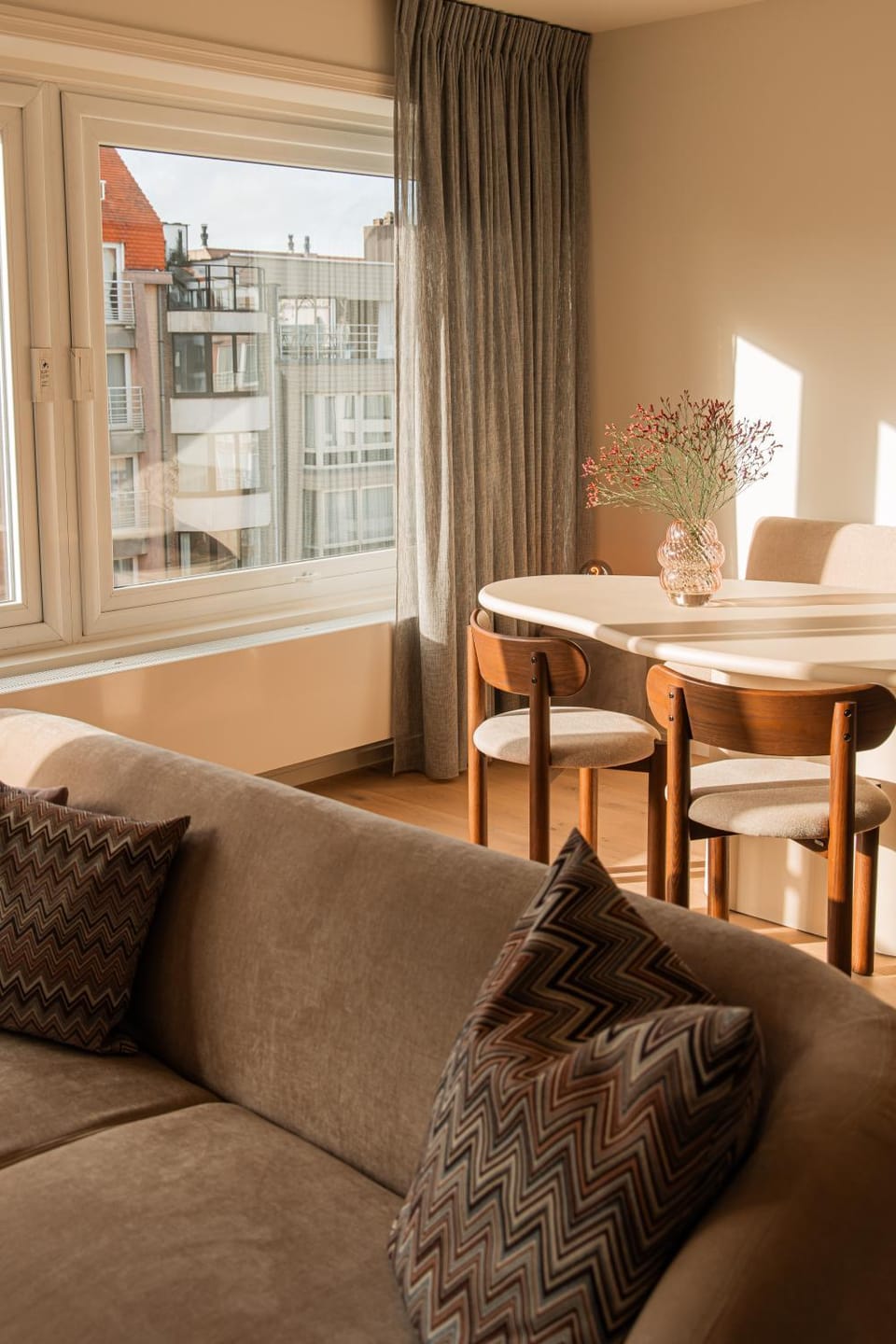 Living room, Seating area, Dining area