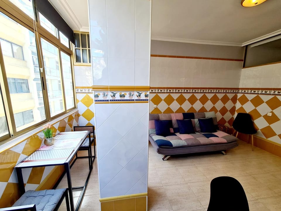Living room, Seating area, Dining area