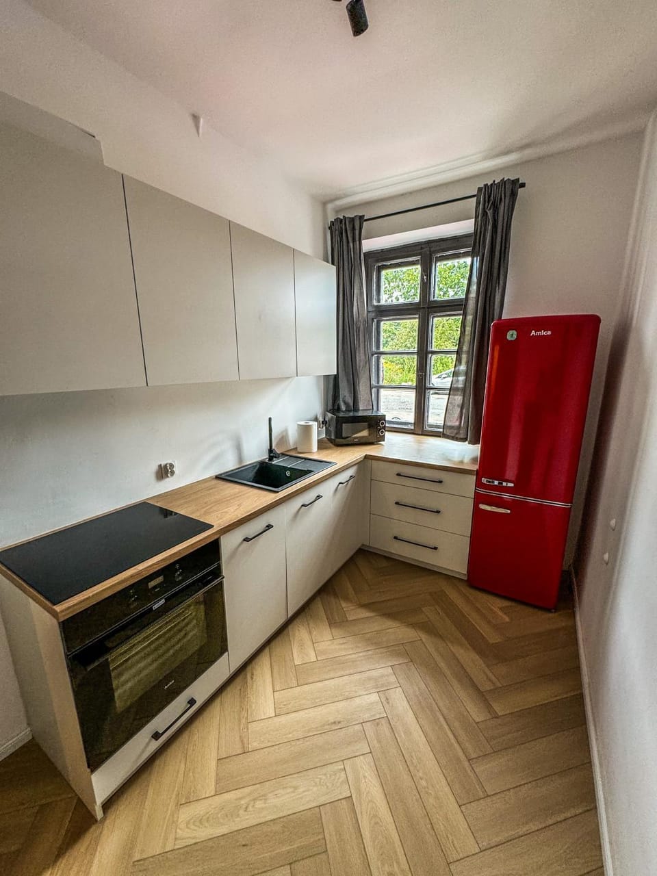 Kitchen or kitchenette, stove