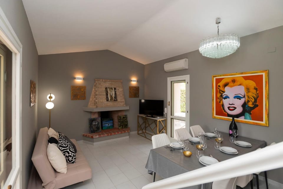 TV and multimedia, Living room, Seating area