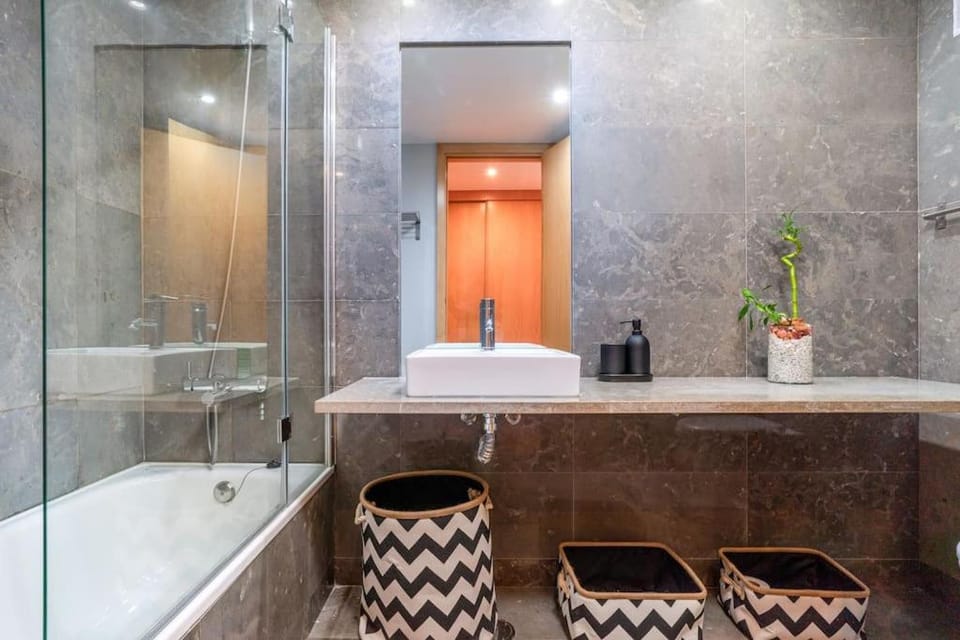 Bathroom, Bath
