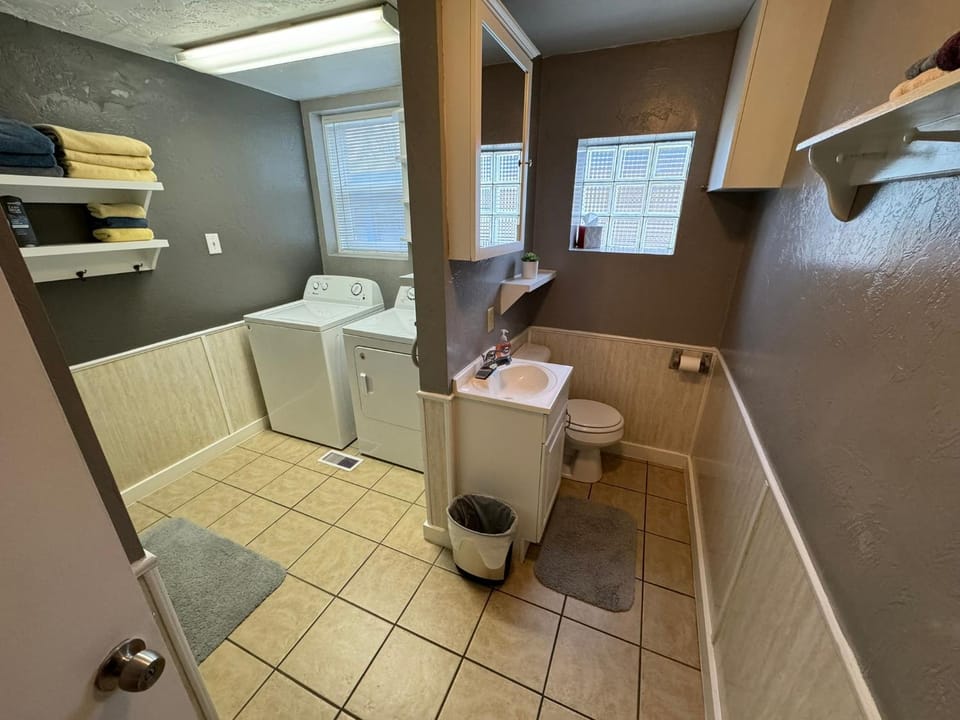 The Riverside Inn Apartment in Saint Anthony