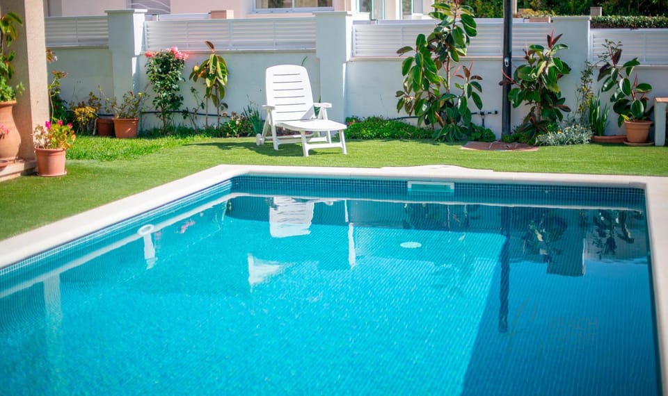 Garden, Swimming pool