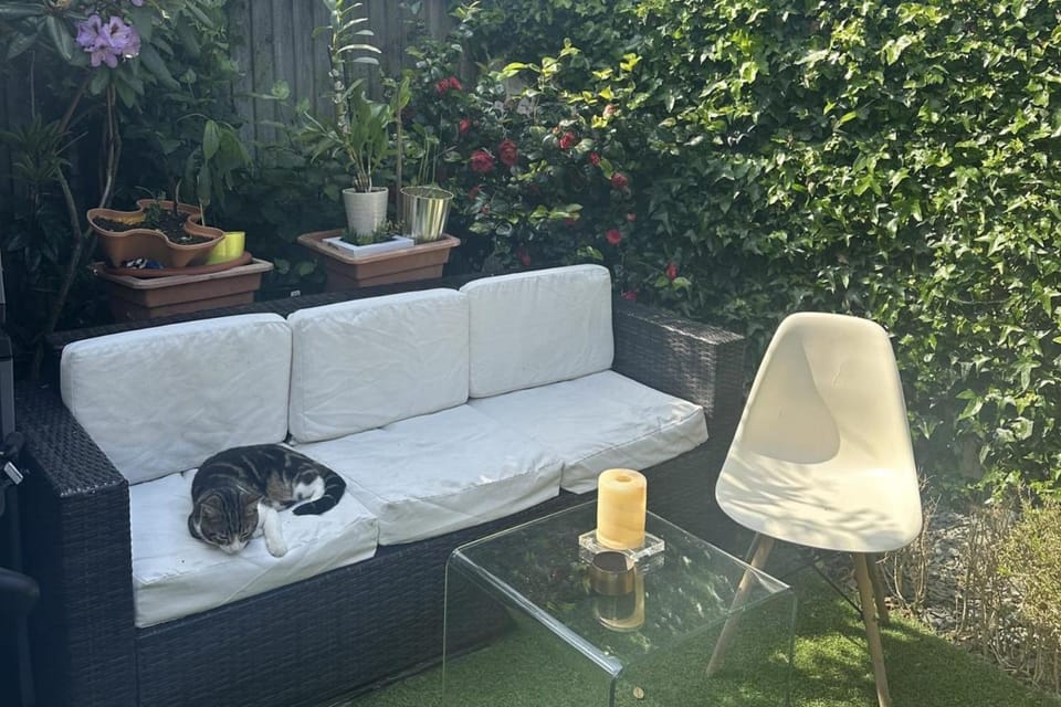 House - Sleeps 4 - Garden - Pets Ok - Parking House in London Borough of Southwark