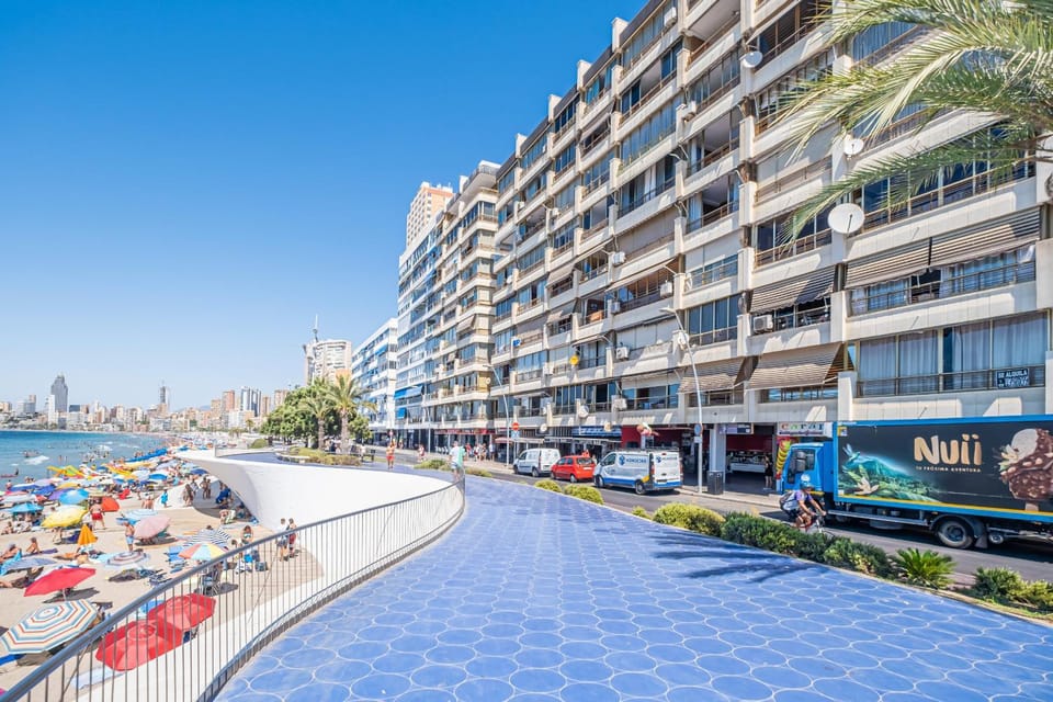 Property building, Facade/entrance, Off site, Day, People, Natural landscape, Lobby or reception, Beach, Location, sunbed
