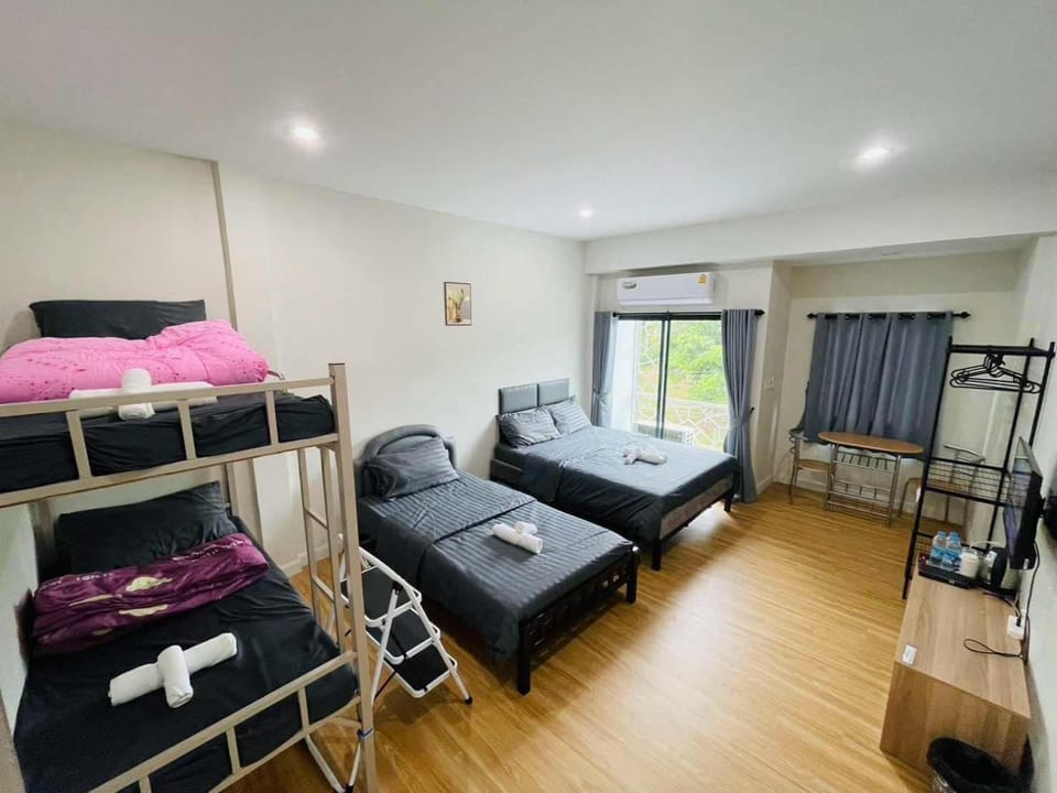 เดอะซันทูมูนโฮสเทล Hostel in Thailand