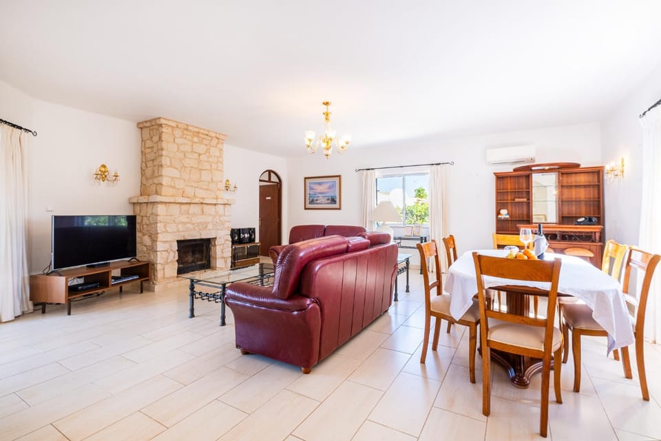 Villa Brid House in Guia