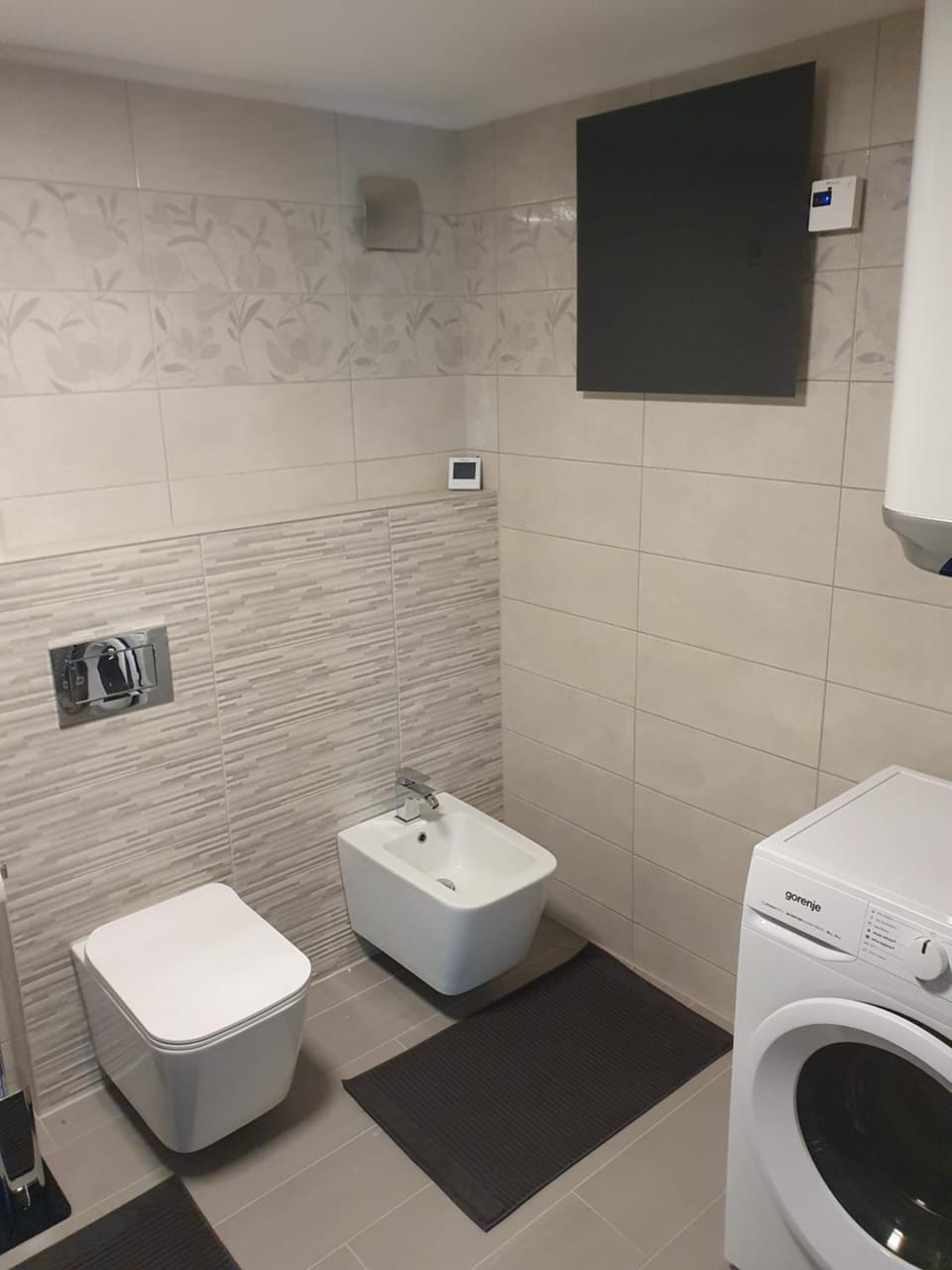 Toilet, Bathroom, washing machine