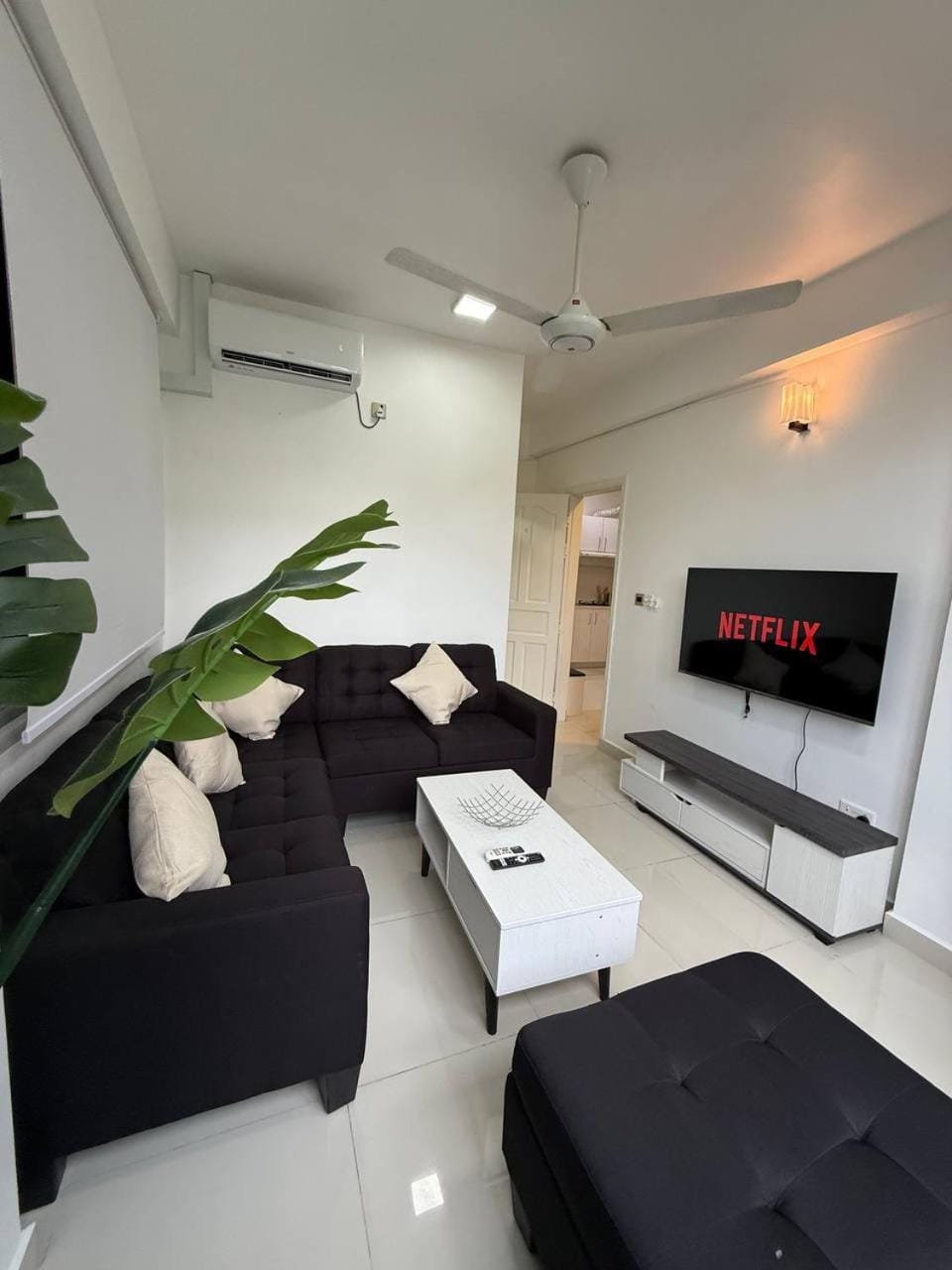 TV and multimedia, Living room, Seating area