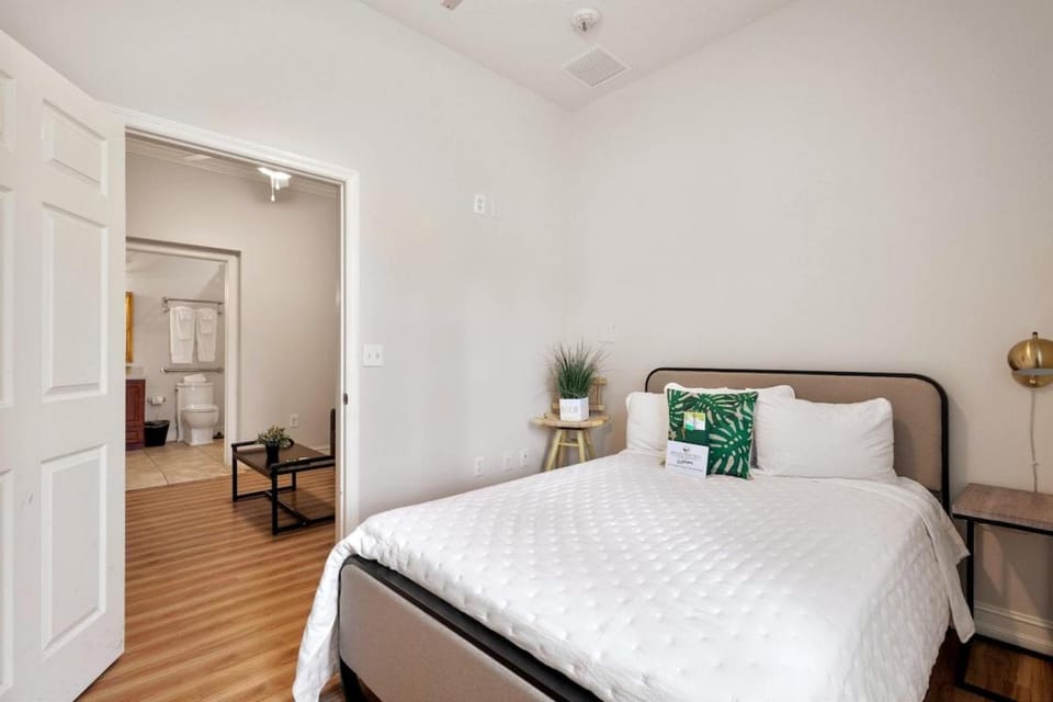 Banana Leaf Villa-Marley Junior Suite with Living Room House in Orlando