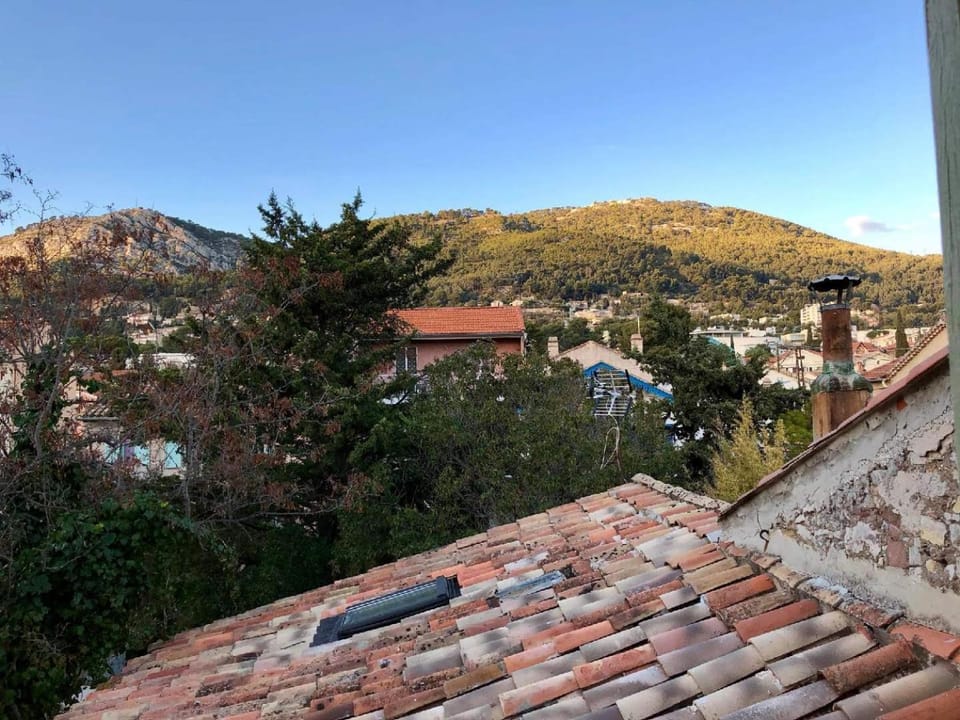 Nearby landmark, Natural landscape, Mountain view, Mountain view