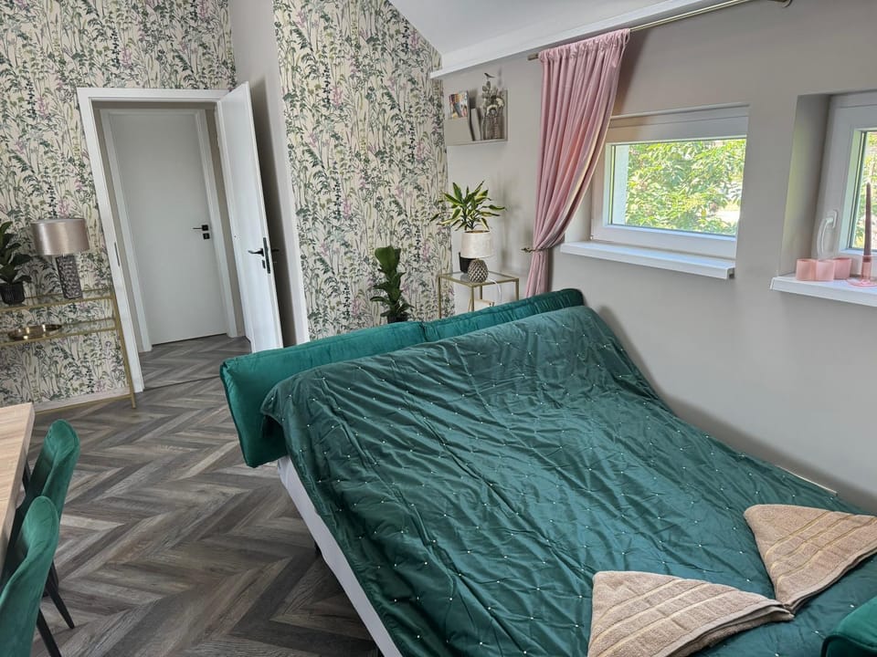 Wellarom Szalon Apartment in Hungary