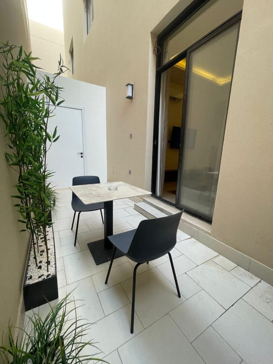 Patio, Seating area