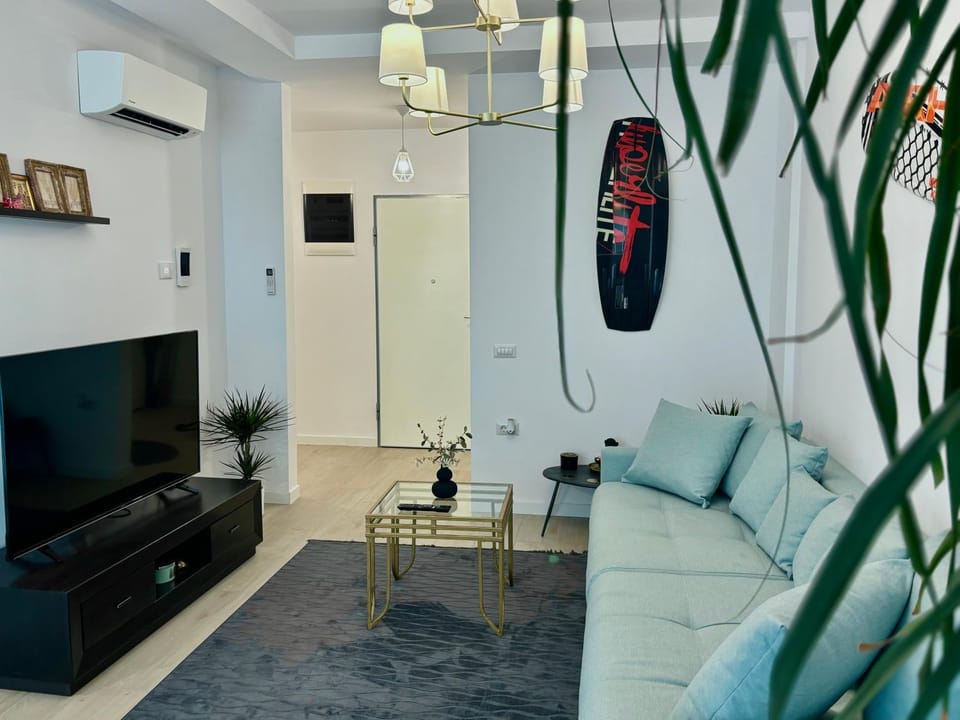 TV and multimedia, Living room, air conditioner