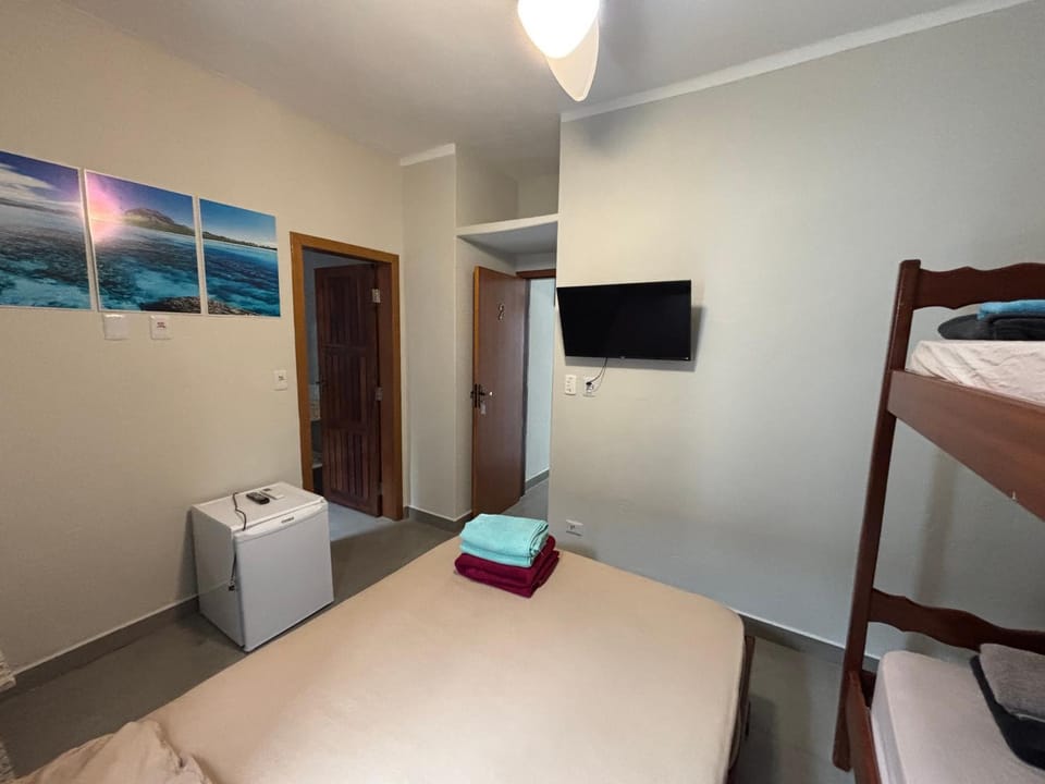 Pousada Riviera & Itaguaré com piscina climatizada! Bed and Breakfast in Bertioga