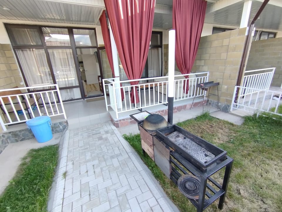BBQ facilities, Balcony/Terrace
