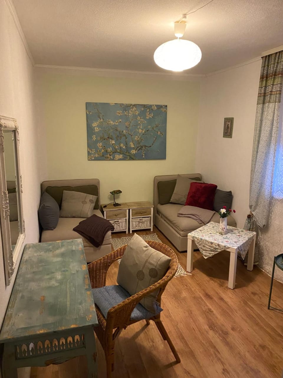 Bed, Living room, Bedroom