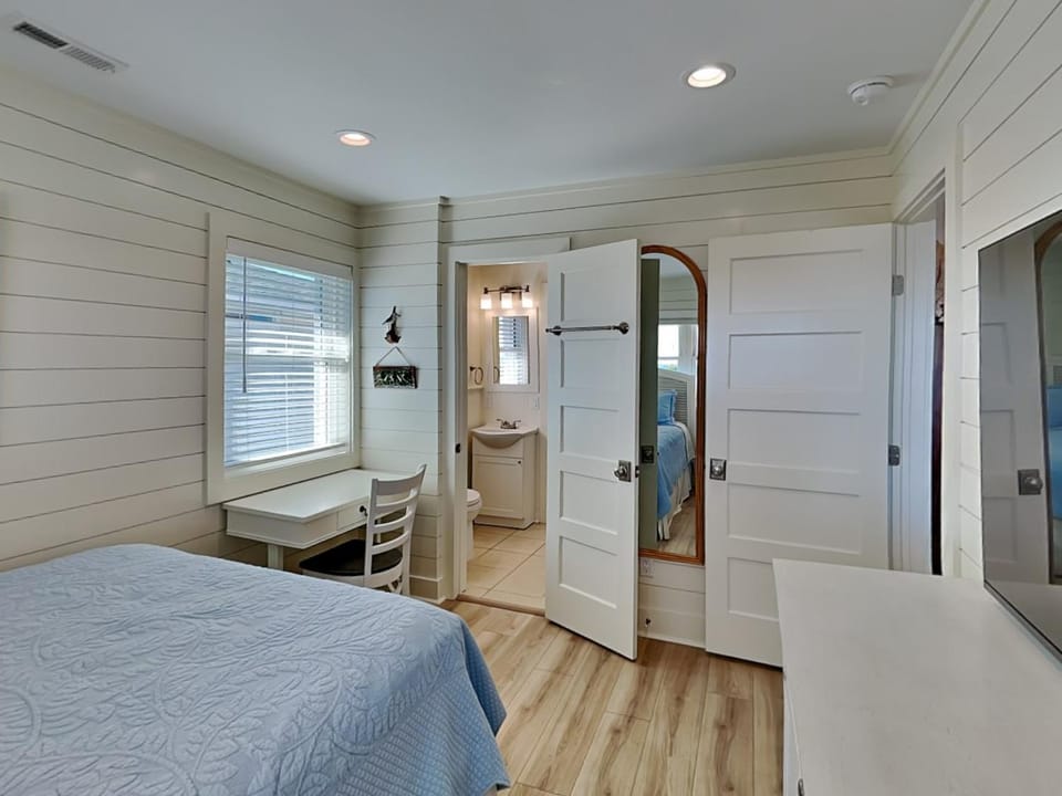 A Beach Pearle House in Topsail Beach
