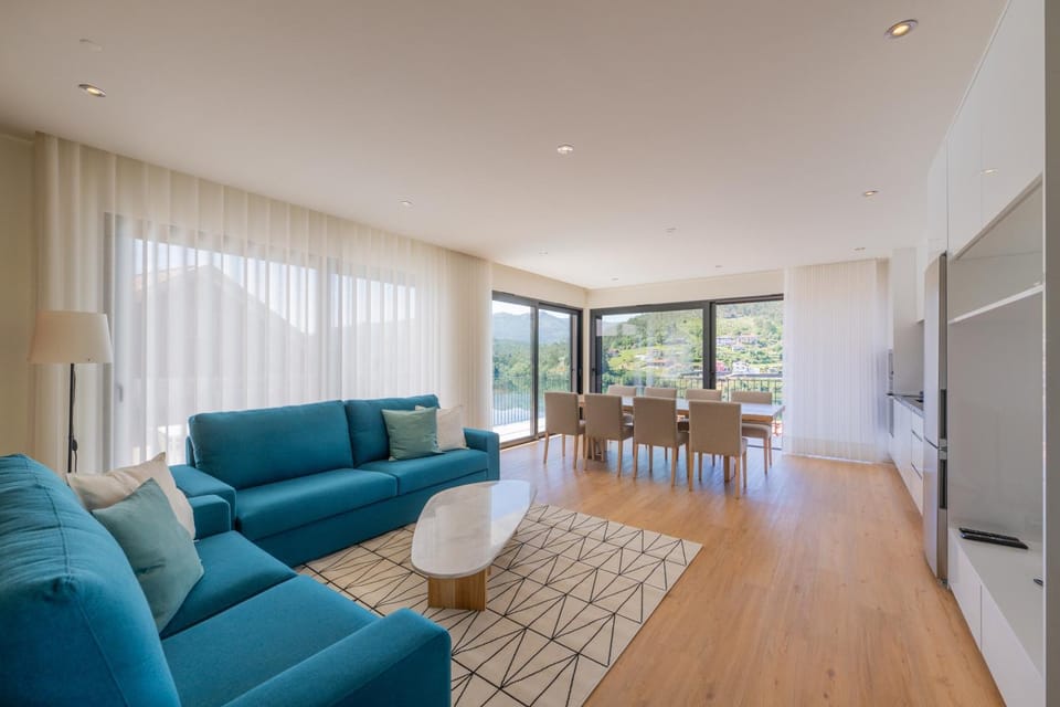 Communal lounge/ TV room, TV and multimedia, Living room