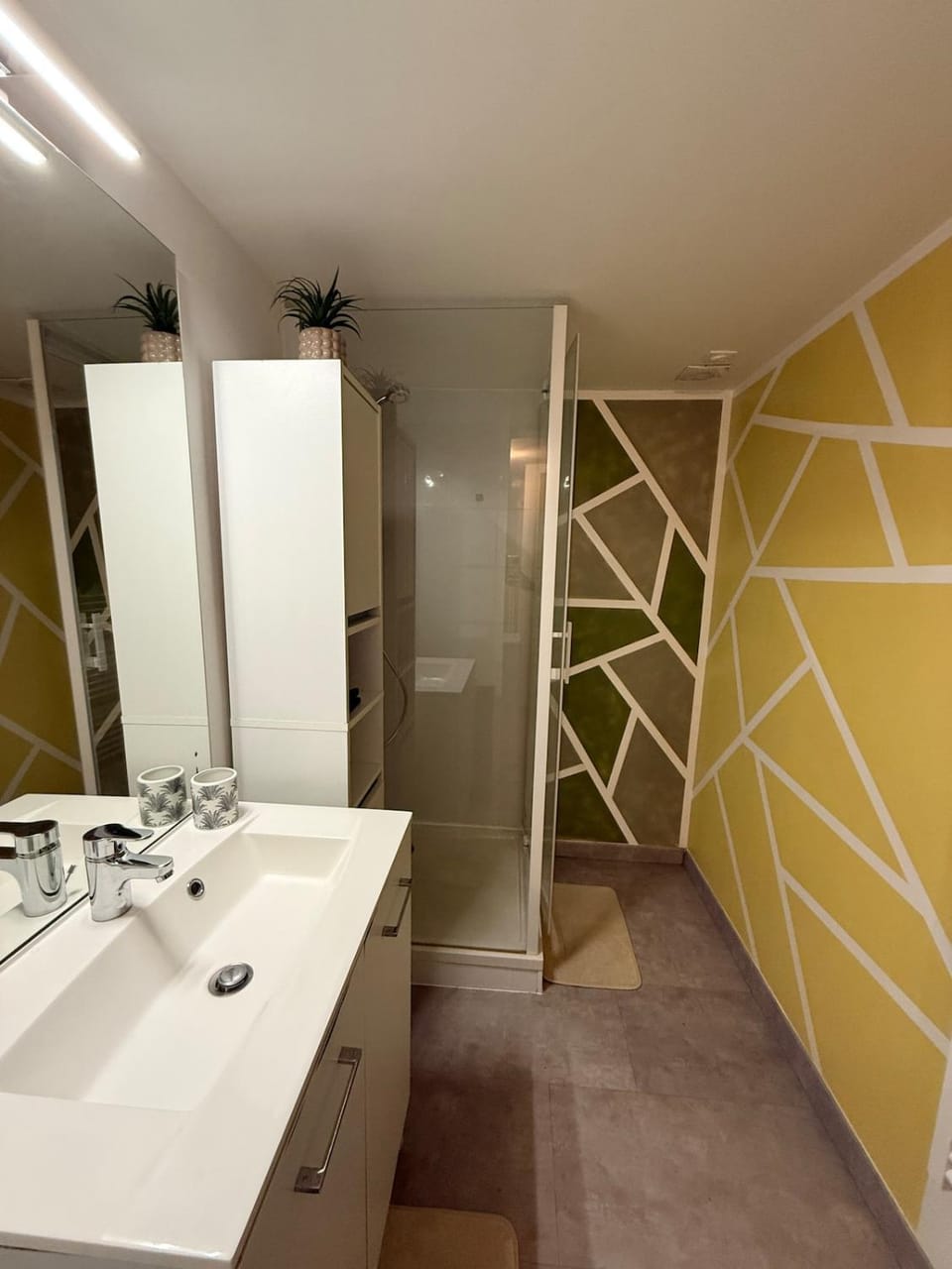 Shower, Bathroom