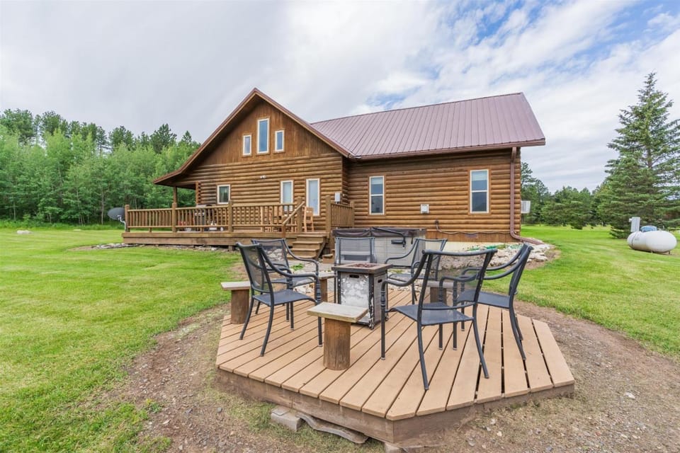 Rippling Creek Haven House in West Pennington