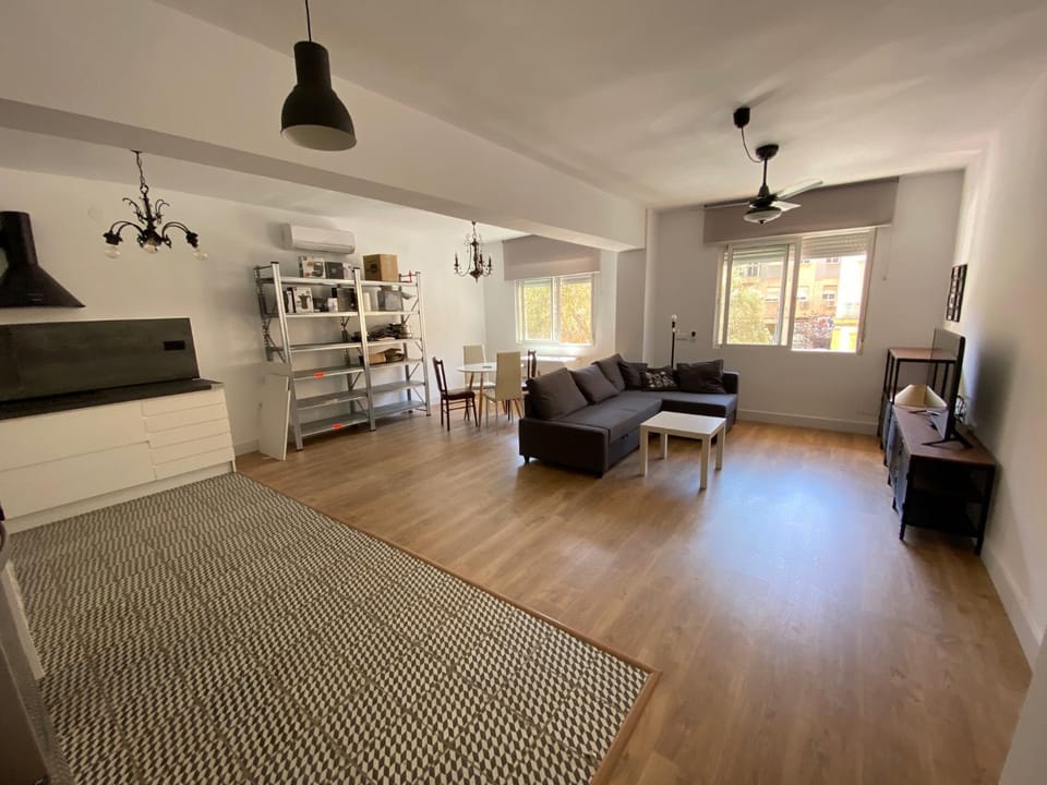 TV and multimedia, Kitchen or kitchenette, Living room, Dining area, pet friendly