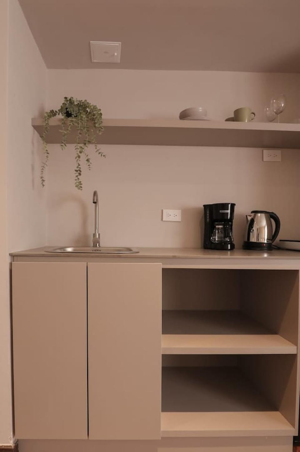 Coffee/tea facilities, Kitchen or kitchenette