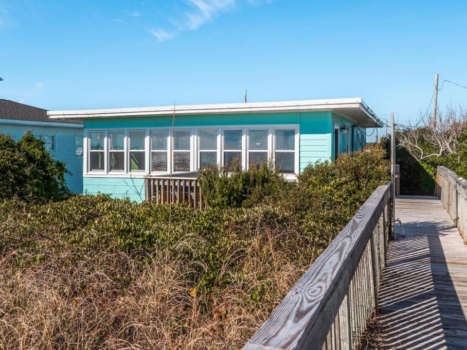 703 By The Sea House in Topsail Beach
