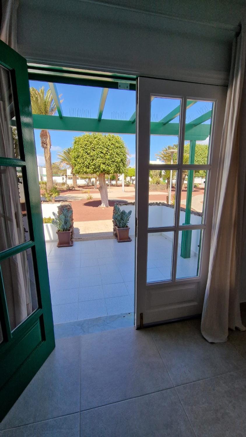 View (from property/room), Balcony/Terrace