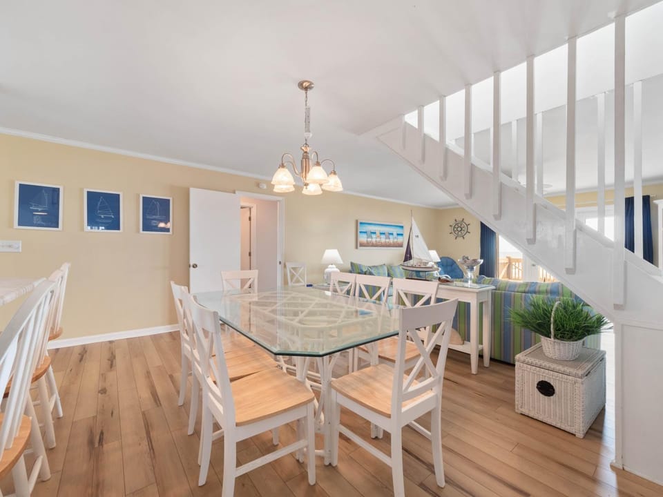 All About The View House in Topsail Beach
