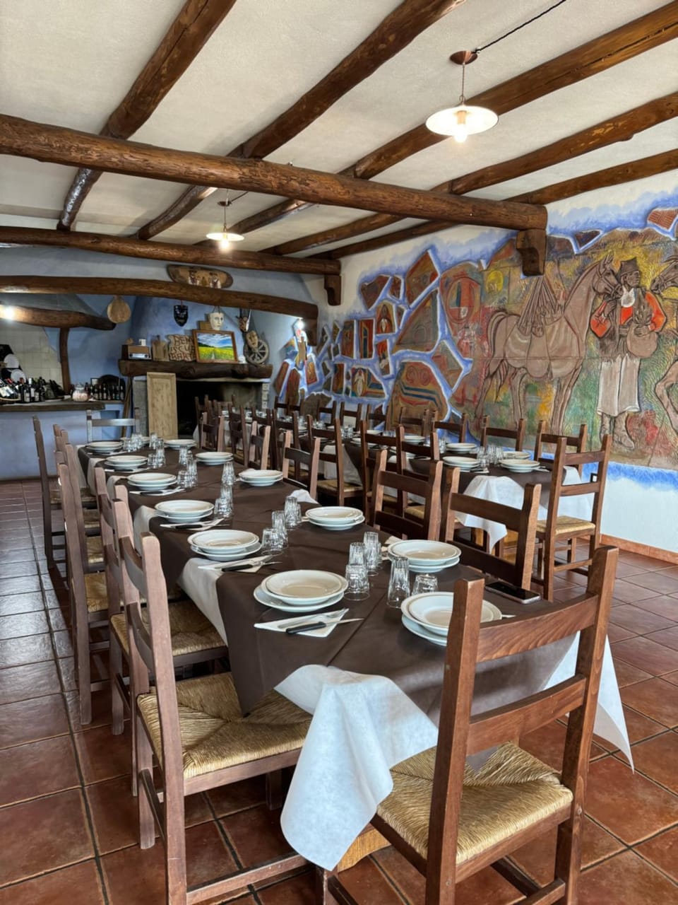 Restaurant/places to eat, Dining area, Food