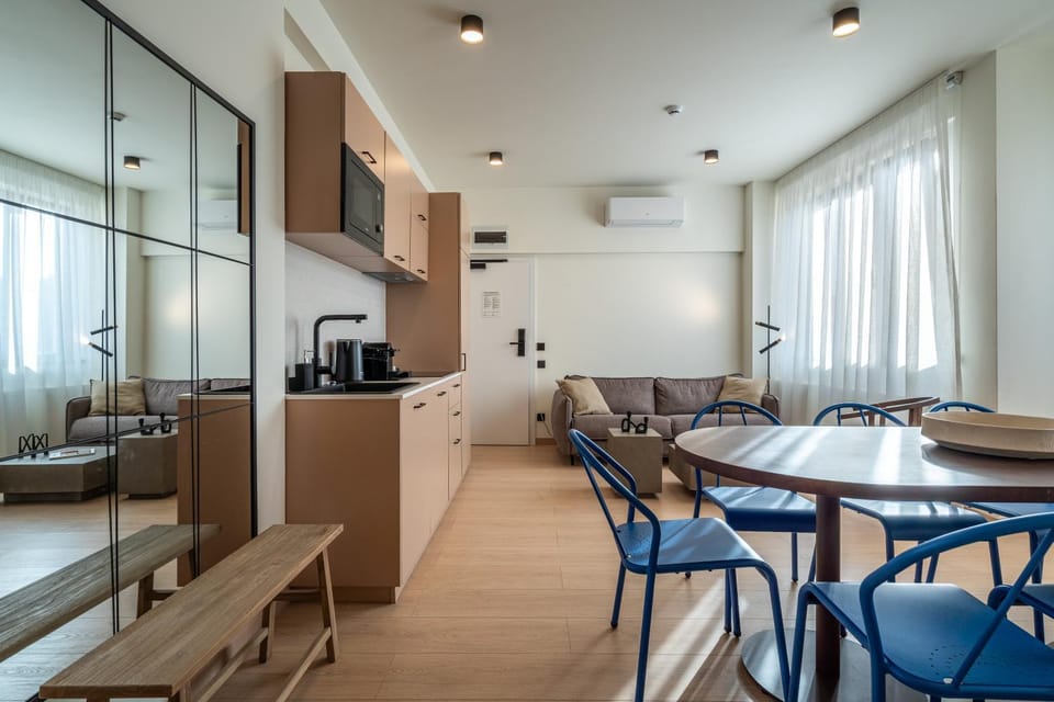 Kitchen or kitchenette, Living room, pet friendly