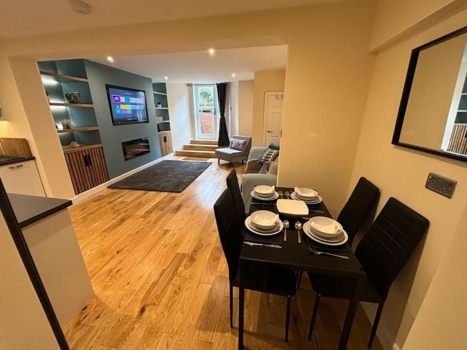 Minster Bells Suite Apartment in York