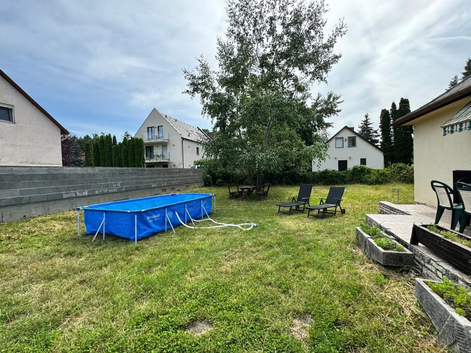 Muzsi Apartman Siófok House in Siófok