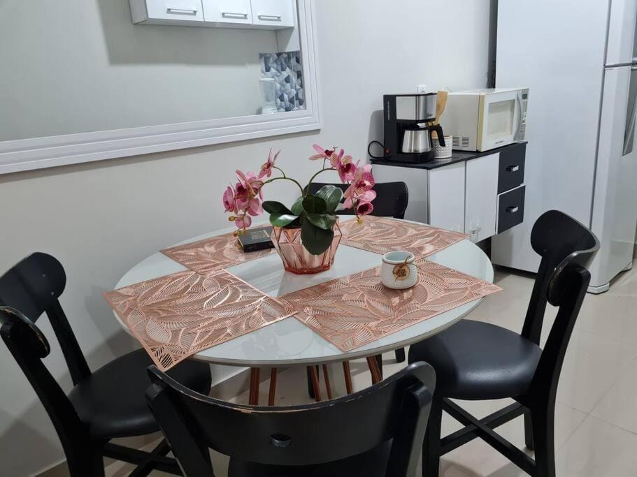 Apt 403 2 quartos com ar e tv Apartment in Montes Claros