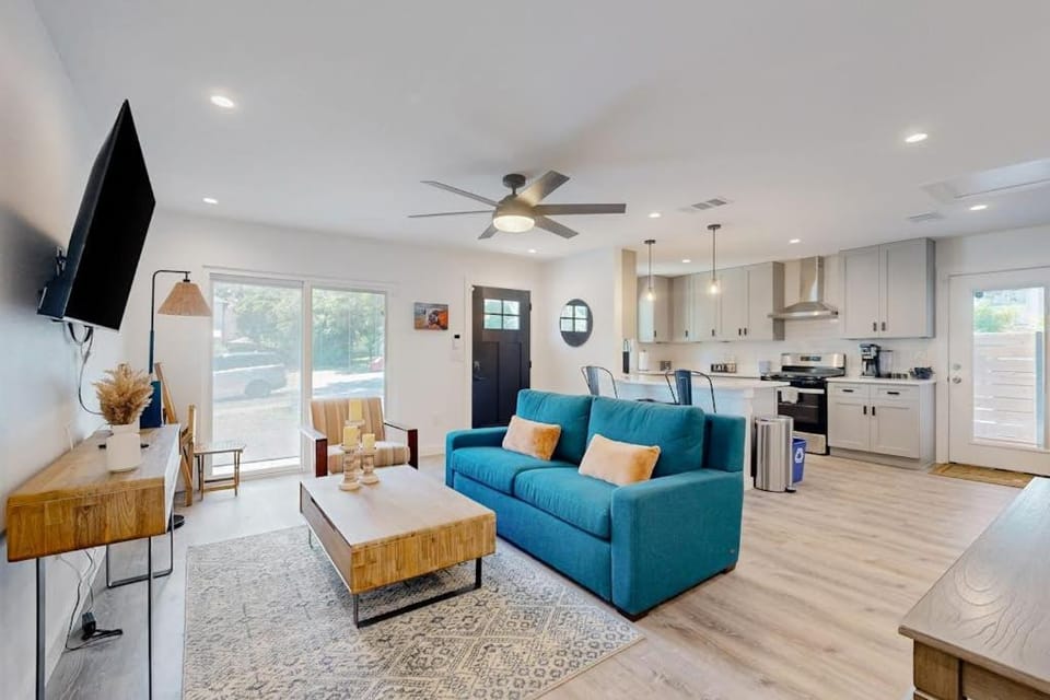 Charming Austin House House in Austin