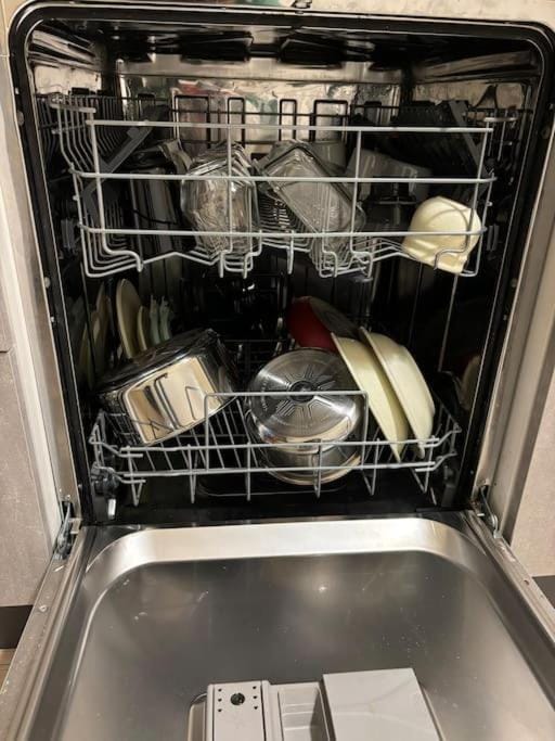 Kitchen or kitchenette, washing machine