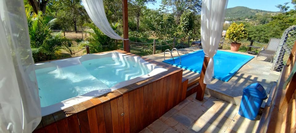 Day, Natural landscape, Hot Tub, Pool view, Swimming pool, sunbed