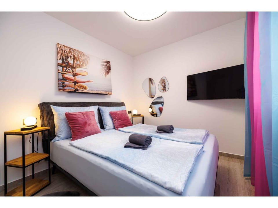 TV and multimedia, Bedroom