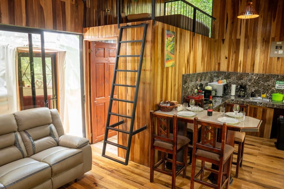 Kitchen or kitchenette, Living room, Family, kitchen
